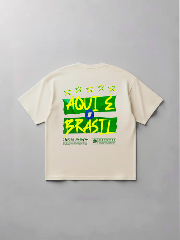 Oversized Aqui é o Brasil! - Off White - Arenna Sports